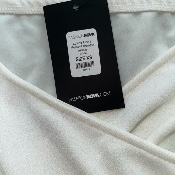 Fashion Nova XS White Romper - Picture 5 of 5